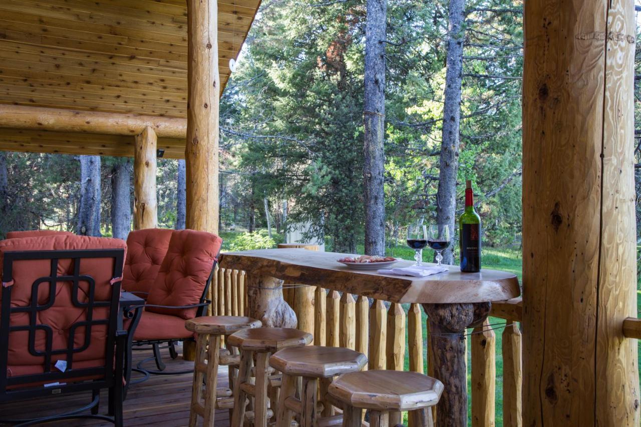 Lumberjack Lodge By Kabino Hot Tub Fire Pit Satellite Wifi Grill Large Porch Island Park Extérieur photo
