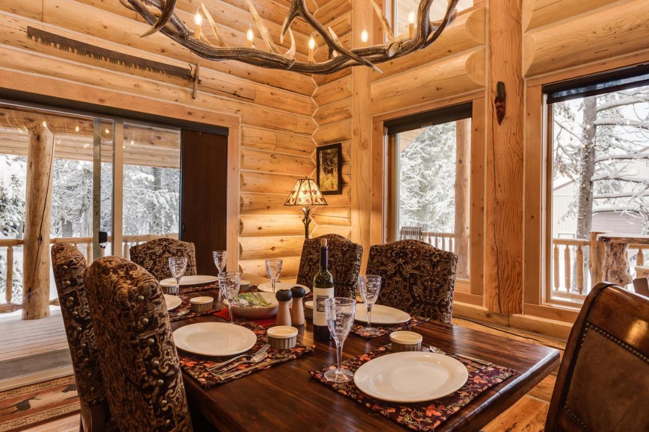 Lumberjack Lodge By Kabino Hot Tub Fire Pit Satellite Wifi Grill Large Porch Island Park Extérieur photo